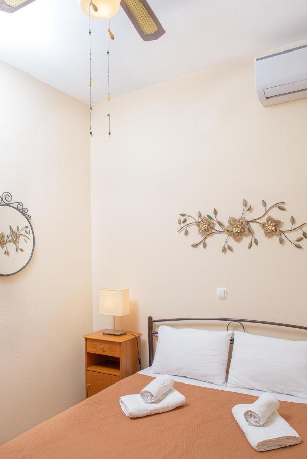 Dili Apartments Ierissos Exterior photo